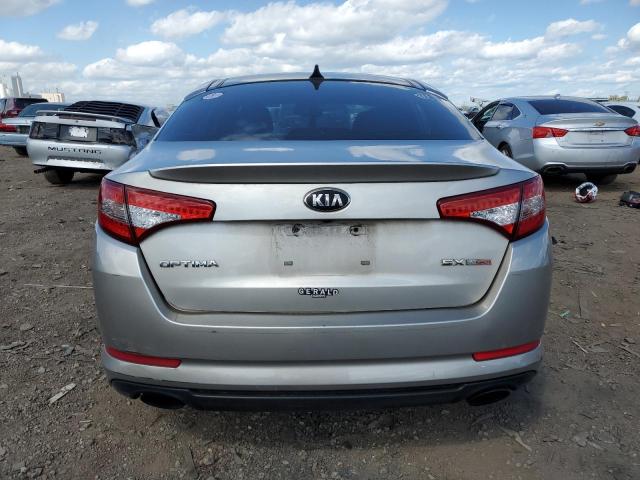 5XXGR4A6XDG242622 - 2013 KIA OPTIMA SX SILVER photo 6