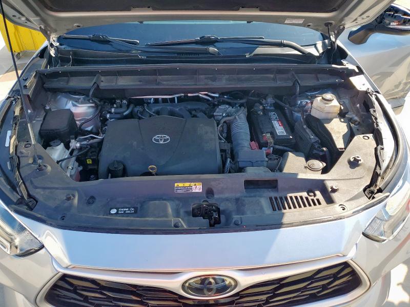 5TDGZRAH4LS502122 - 2020 TOYOTA HIGHLANDER XLE Plata foto 12