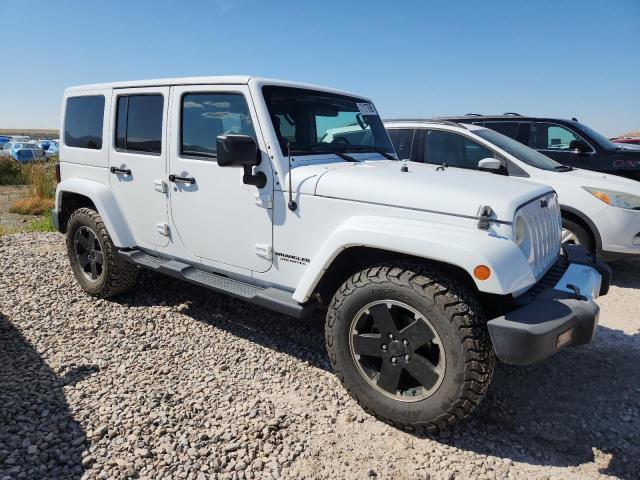 1C4BJWEG9CL271267 - 2012 JEEP WRANGLER U SAHARA WHITE photo 4