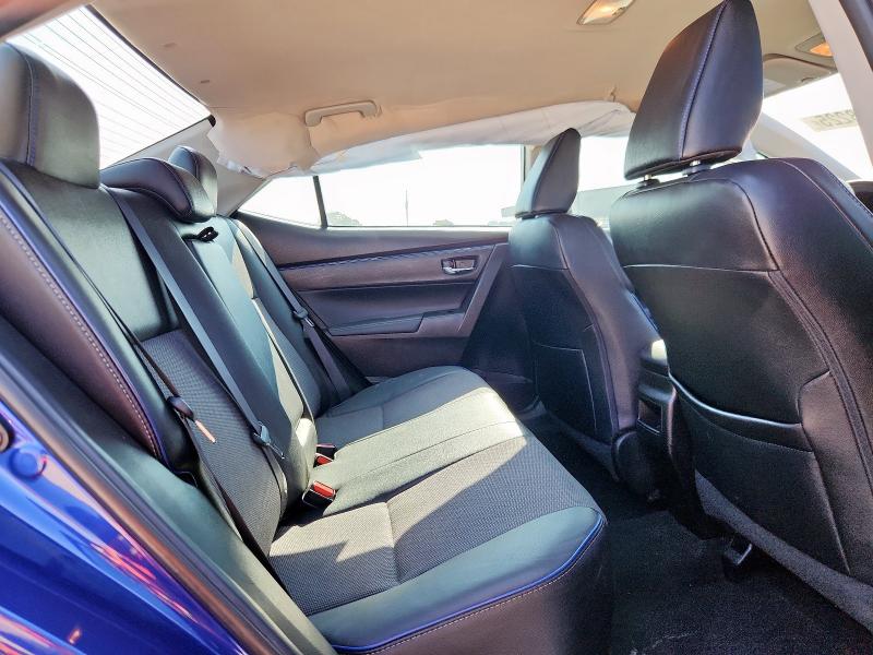 5YFBURHE8JP772741 - 2018 TOYOTA COROLLA L BLUE photo 10