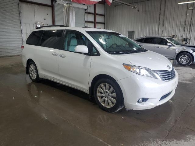 5TDDK3DC1BS011543 - 2011 TOYOTA SIENNA XLE 白色 照片 4