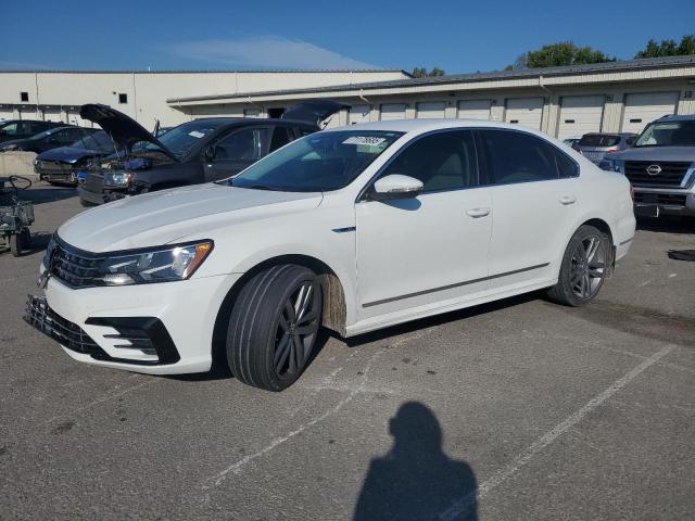 2017 VOLKSWAGEN PASSAT R-LINE, 