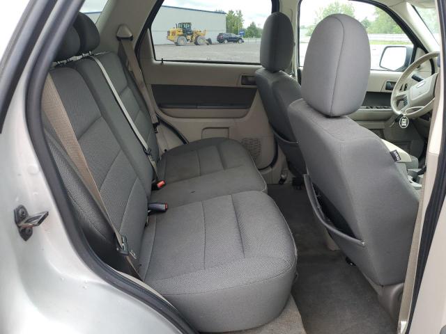 1FMCU03709KD08888 - 2009 FORD ESCAPE XLT SILVER photo 11