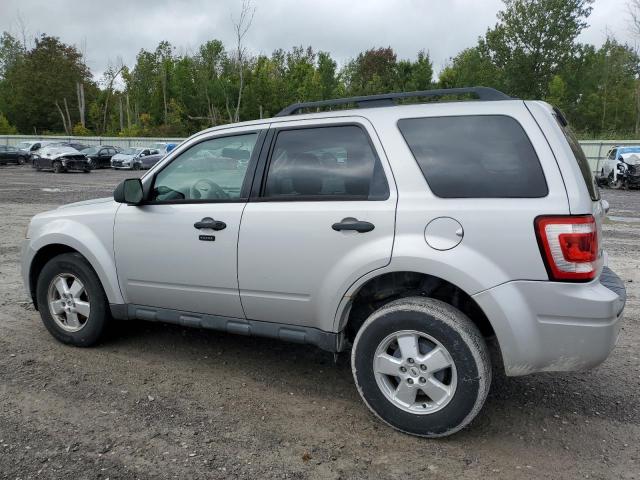 1FMCU03709KD08888 - 2009 FORD ESCAPE XLT SILVER photo 2