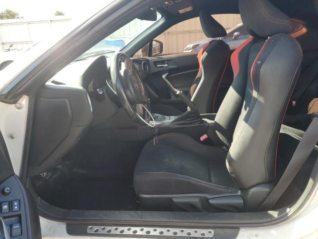 JF1ZNAA18D1726328 - 2013 TOYOTA SCION FR-S თეთრი ფოტო 7