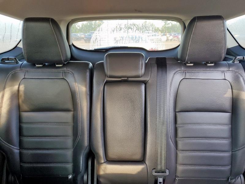 1FMCU0JD3HUA00223 - 2017 FORD ESCAPE TITANIUM ORANGE photo 10