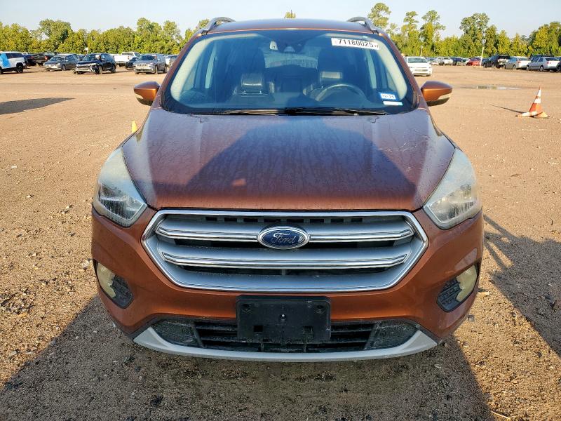 1FMCU0JD3HUA00223 - 2017 FORD ESCAPE TITANIUM ORANGE photo 5