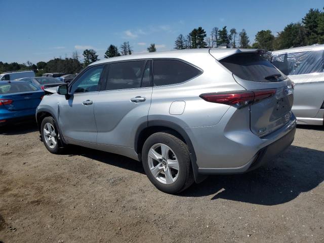 5TDBZRBH7NS228619 - 2022 TOYOTA HIGHLANDER L SILVER photo 2