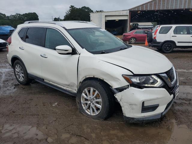 KNMAT2MT3JP553469 - 2018 NISSAN ROGUE S თეთრი ფოტო 4