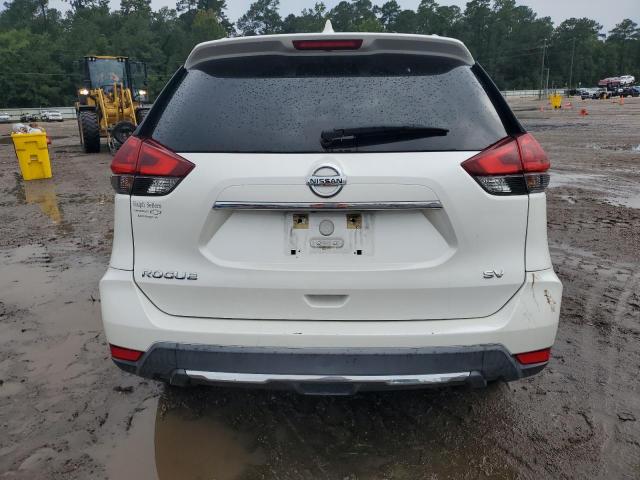 KNMAT2MT3JP553469 - 2018 NISSAN ROGUE S თეთრი ფოტო 6