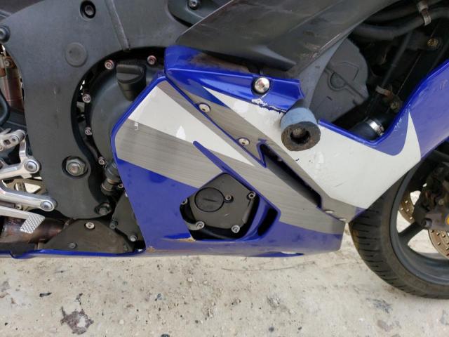 JYARJ06E15A020696 - 2005 YAMAHA YZFR6 L BLUE photo 7