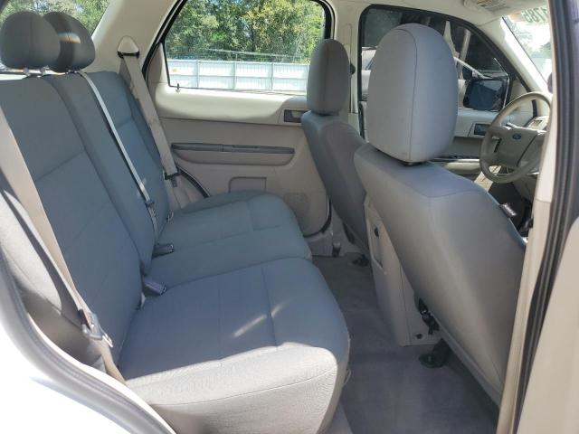 1FMCU02729KA38273 - 2009 FORD ESCAPE XLS WHITE photo 11
