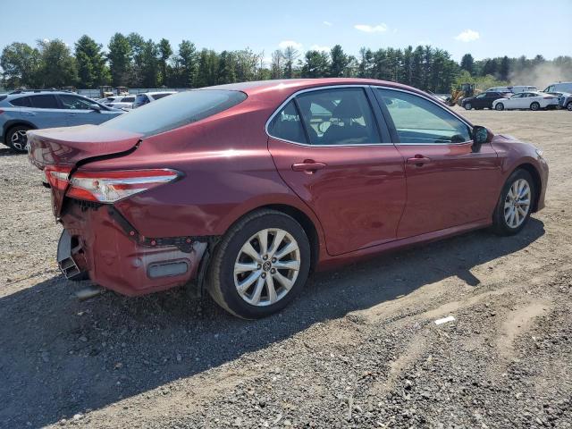 4T1B11HK3JU548355 - 2018 TOYOTA CAMRY L RED photo 3