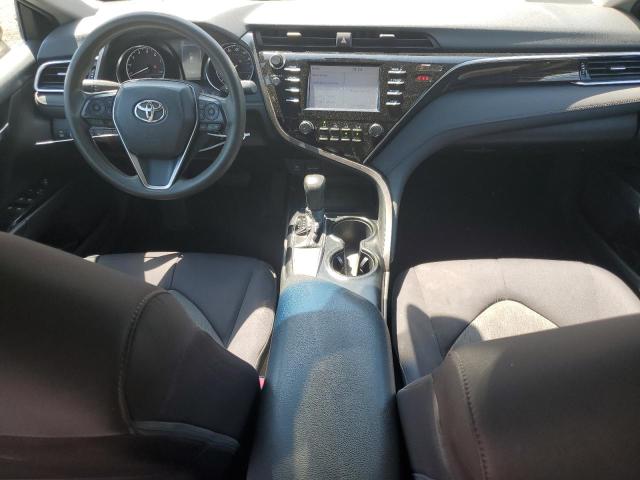 4T1B11HK3JU548355 - 2018 TOYOTA CAMRY L RED photo 8