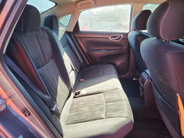 3N1AB7AP1JL657450 - 2018 NISSAN SENTRA S 灰色 照片 10