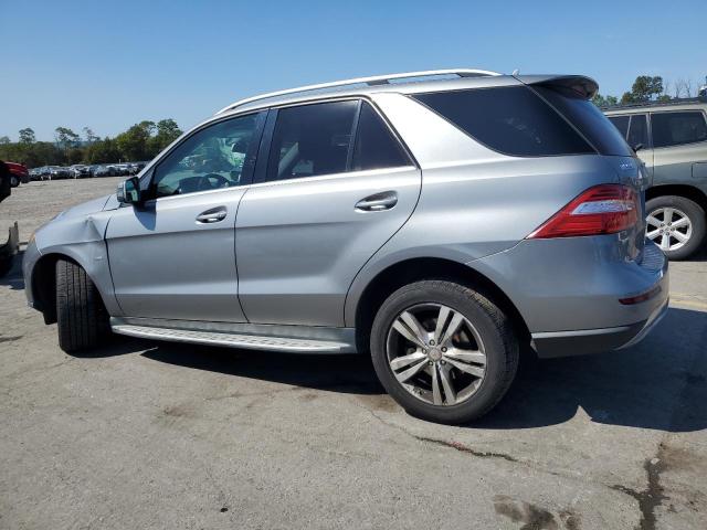 4JGDA5HB6CA024959 - 2012 MERCEDES-BENZ ML 350 4MATIC GRAY photo 2