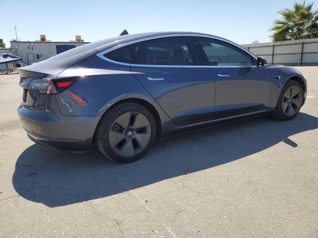 5YJ3E1EAXLF530407 - 2020 TESLA MODEL 3 GRAY photo 3