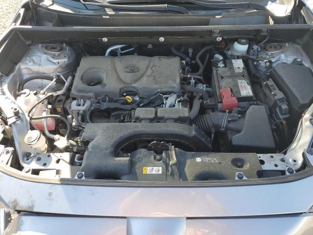 JTMF1RFV3KD046819 - 2019 TOYOTA RAV4 LE 银色 照片 12