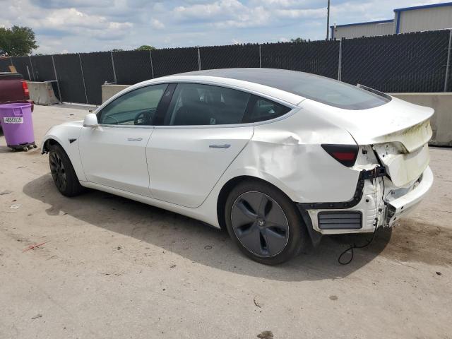 5YJ3E1EA8JF004354 - 2018 TESLA MODEL 3 WHITE photo 2
