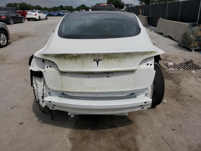 5YJ3E1EA8JF004354 - 2018 TESLA MODEL 3 WHITE photo 6