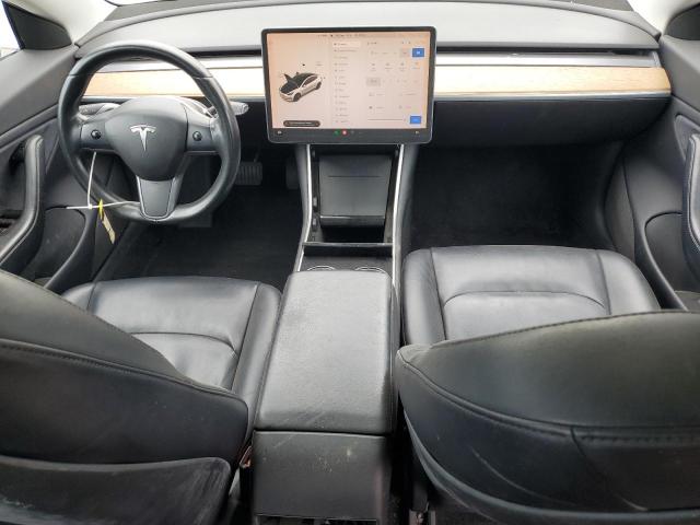 5YJ3E1EA8JF004354 - 2018 TESLA MODEL 3 WHITE photo 8