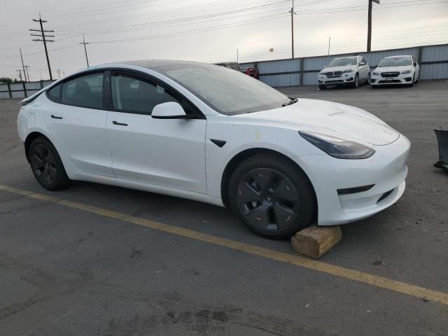 5YJ3E1EA7PF574872 - 2023 TESLA MODEL 3 Білий фото 4