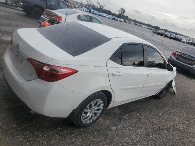 5YFBURHE5JP851249 - 2018 TOYOTA COROLLA L WHITE photo 3