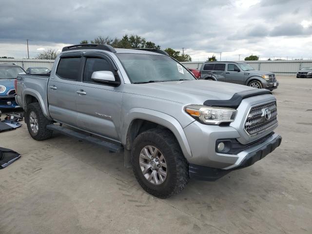 3TMAZ5CN1HM027067 - 2017 TOYOTA TACOMA DOUBLE CAB GRAY photo 4