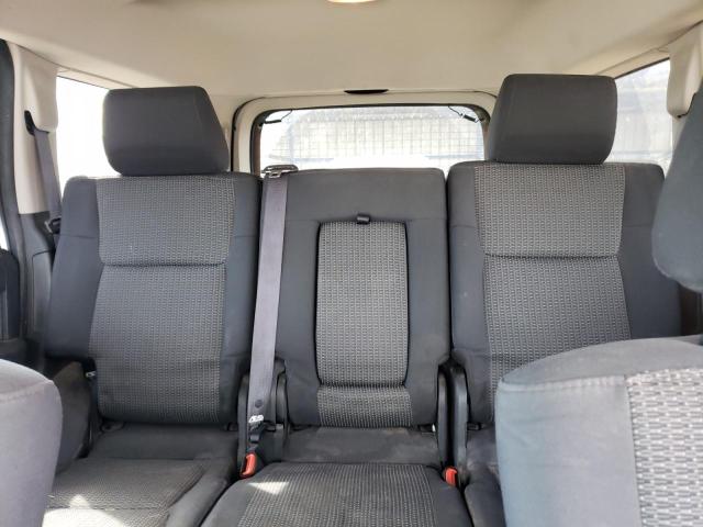 1J8HG48K48C172336 - 2008 JEEP COMMANDER SPORT Silber Foto 10