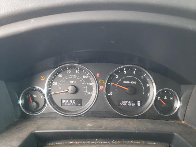 1J8HG48K48C172336 - 2008 JEEP COMMANDER SPORT Silber Foto 9