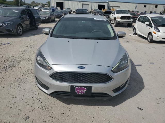 1FADP3M22JL230011 - 2018 FORD FOCUS SEL 银色 照片 5