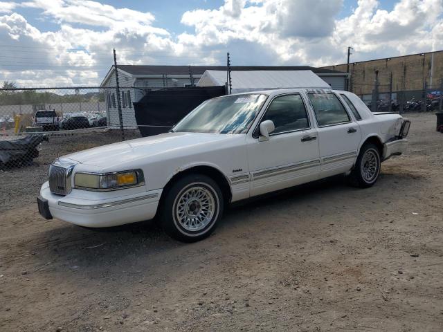 1997 LINCOLN TOWN CAR EXECUTIVE, 
