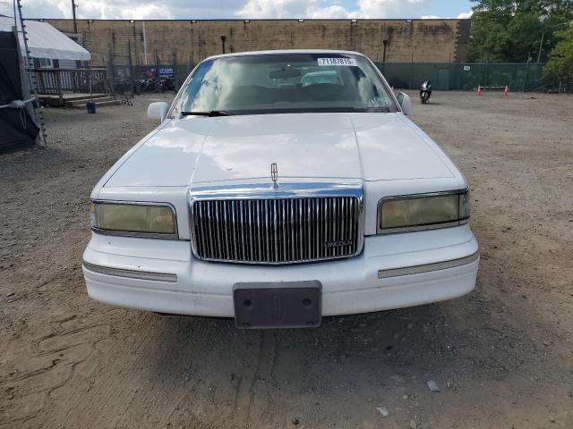 1LNLM81W5VY654645 - 1997 LINCOLN TOWN CAR EXECUTIVE WHITE photo 5