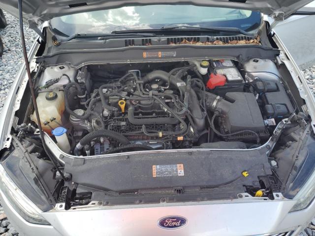 3FA6P0HD8KR194055 - 2019 FORD FUSION SE SILVER photo 12