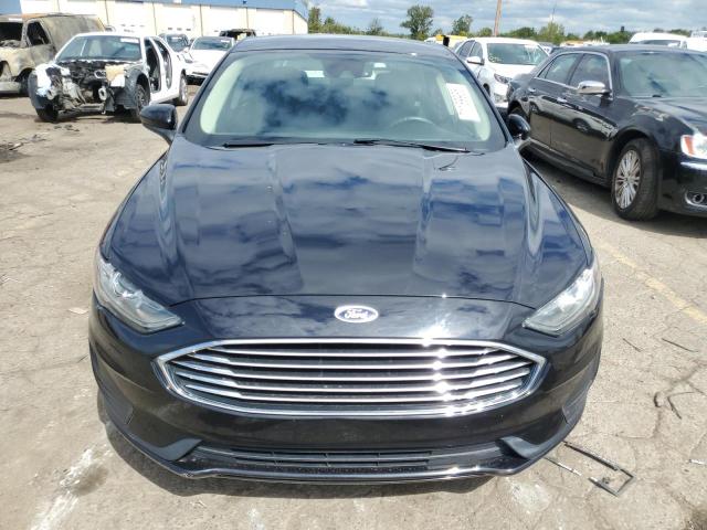 3FA6P0LU5KR130921 - 2019 FORD FUSION SE BLACK photo 5