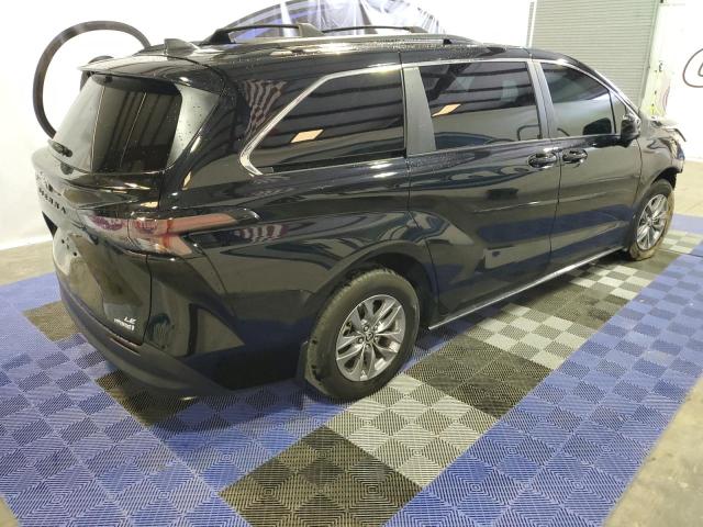 5TDKRKEC8PS175990 - 2023 TOYOTA SIENNA LE BLACK photo 3