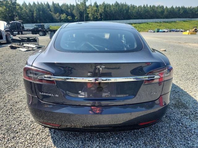5YJSA1E25GF156861 - 2016 TESLA MODEL S Темно-сірий фото 6