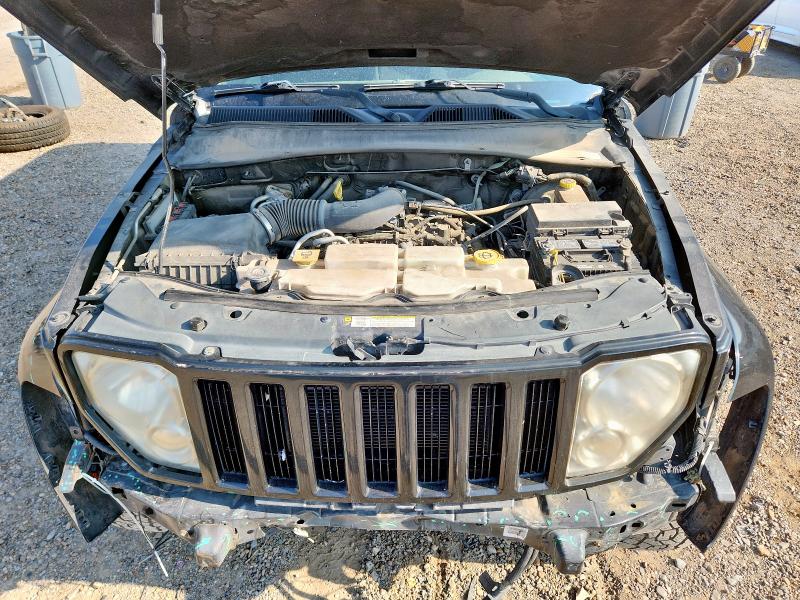 1J4PP2GK8BW578628 - 2011 JEEP LIBERTY SPORT BLACK photo 11