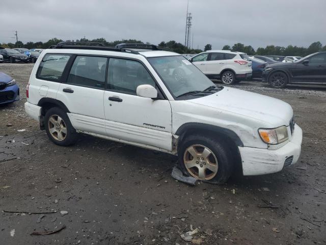 JF1SF65611H707740 - 2001 SUBARU FORESTER S WHITE photo 4