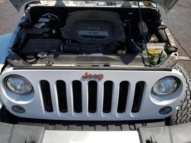 1C4HJWEG3EL123399 - 2014 JEEP WRANGLER U SAHARA WHITE photo 11