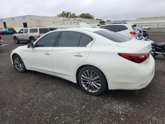 JN1EV7AR4JM437347 - 2018 INFINITI Q50 LUXE 白色 照片 2