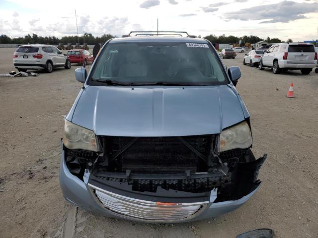 2C4RC1BG1DR652040 - 2013 CHRYSLER TOWN & COU TOURING BLUE photo 5