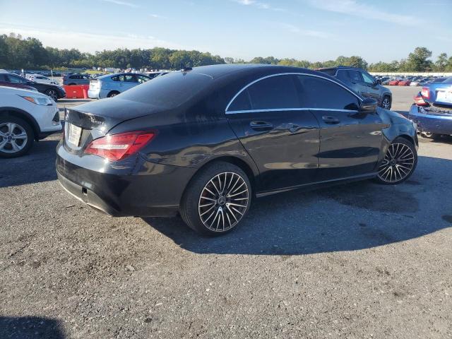 WDDSJ4GB8JN603941 - 2018 MERCEDES-BENZ CLA 250 4MATIC BLACK photo 3