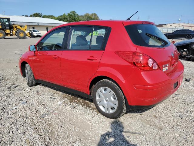 3N1BC1CP6BL502972 - 2011 NISSAN VERSA S RED photo 2