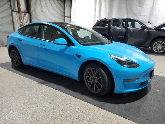 5YJ3E1EA0PF486407 - 2023 TESLA MODEL 3 WHITE photo 4