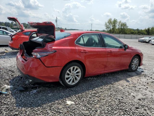 4T1C11AKXRU205892 - 2024 TOYOTA CAMRY LE RED photo 3