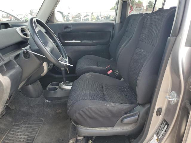JTLKT324764044441 - 2006 TOYOTA SCION XB GRAY photo 7