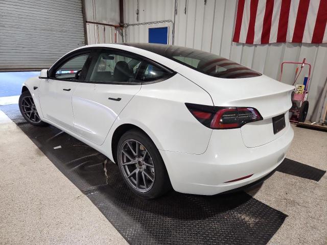 5YJ3E1EA9PF490195 - 2023 TESLA MODEL 3 Beyaz fotoğraf 2