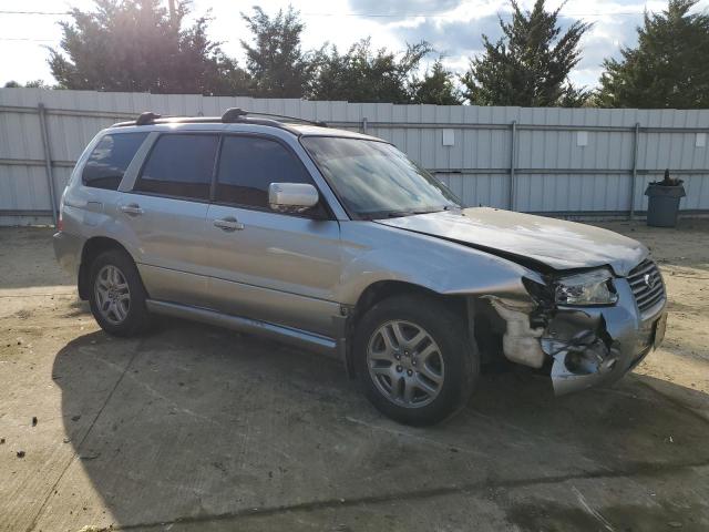 JF1SG676X7H724653 - 2007 SUBARU FORESTER 2.5X LL BEAN SILVER photo 4