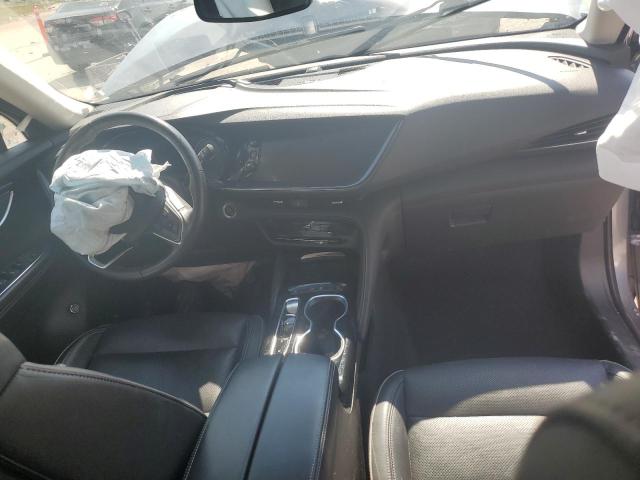 LRBFZNR40MD042037 - 2021 BUICK ENVISION ESSENCE Մոխրագույն լուսանկար 8